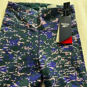 Reebok Modern Safari
Leggings Womens Athletic